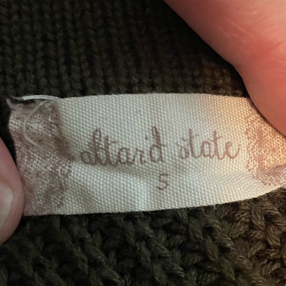 Altar’d State sweater. Size small - Picture 5 of 5